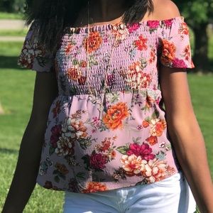 Off the Shouler Floral Montaeu Top